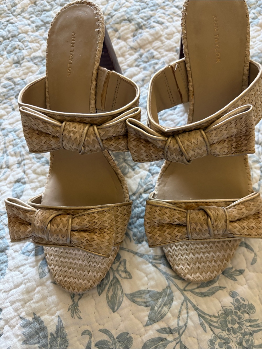 Ann Taylor Beige Woven Bow-Heel Slide Sandals